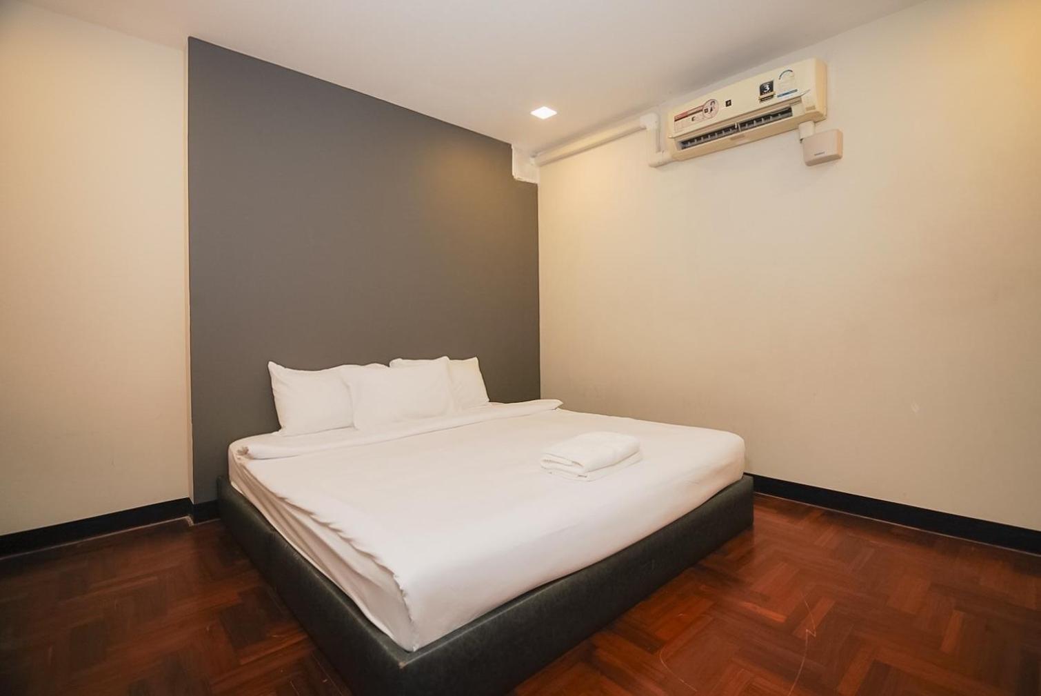 Z โกอินน์ สีลม - สถานีรถไฟฟ้าเซนต์หลุยส์ Go Inn Silom Bangkok Exterior foto