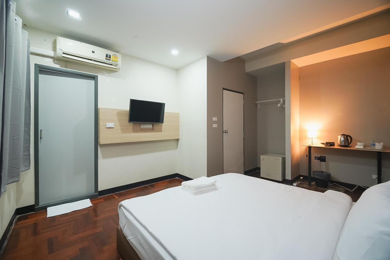 Z โกอินน์ สีลม - สถานีรถไฟฟ้าเซนต์หลุยส์ Go Inn Silom Bangkok Exterior foto